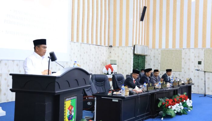Rapat Paripurna DPRD Sergai: Bupati Sergai Paparkan Rancangan Perubahan APBD 2025