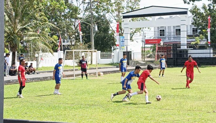 Kejari Sergai Gelar Laga Uji Coba Mini Soccer Lawan Forwakum Jelang Harlah Kejaksaan ke 80 Kejari Sergai Gelar Laga Uji Coba Mini Soccer Lawan Forwakum Jelang Harlah Kejaksaan ke 80