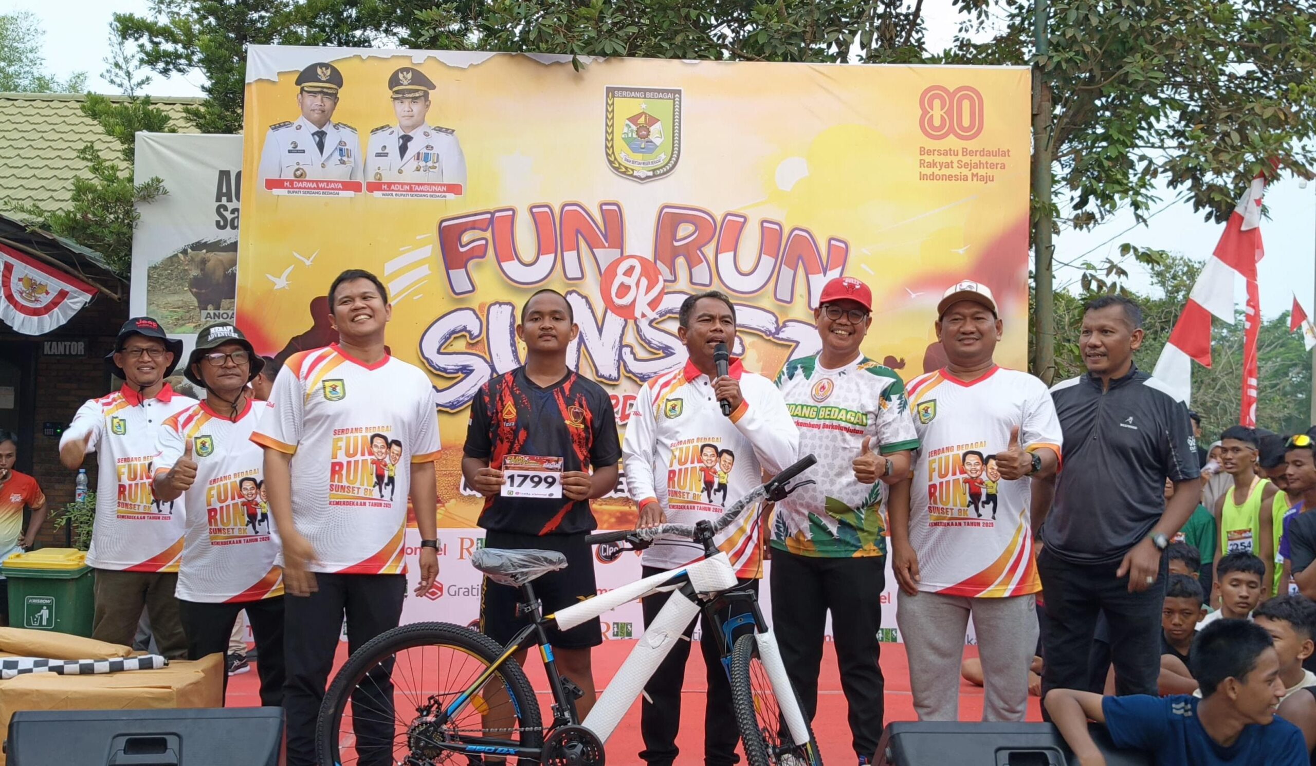 Funrun & Sunset Sambut HUT RI ke-80 di Sergai Meriah, Bupati Bagikan Sepeda
