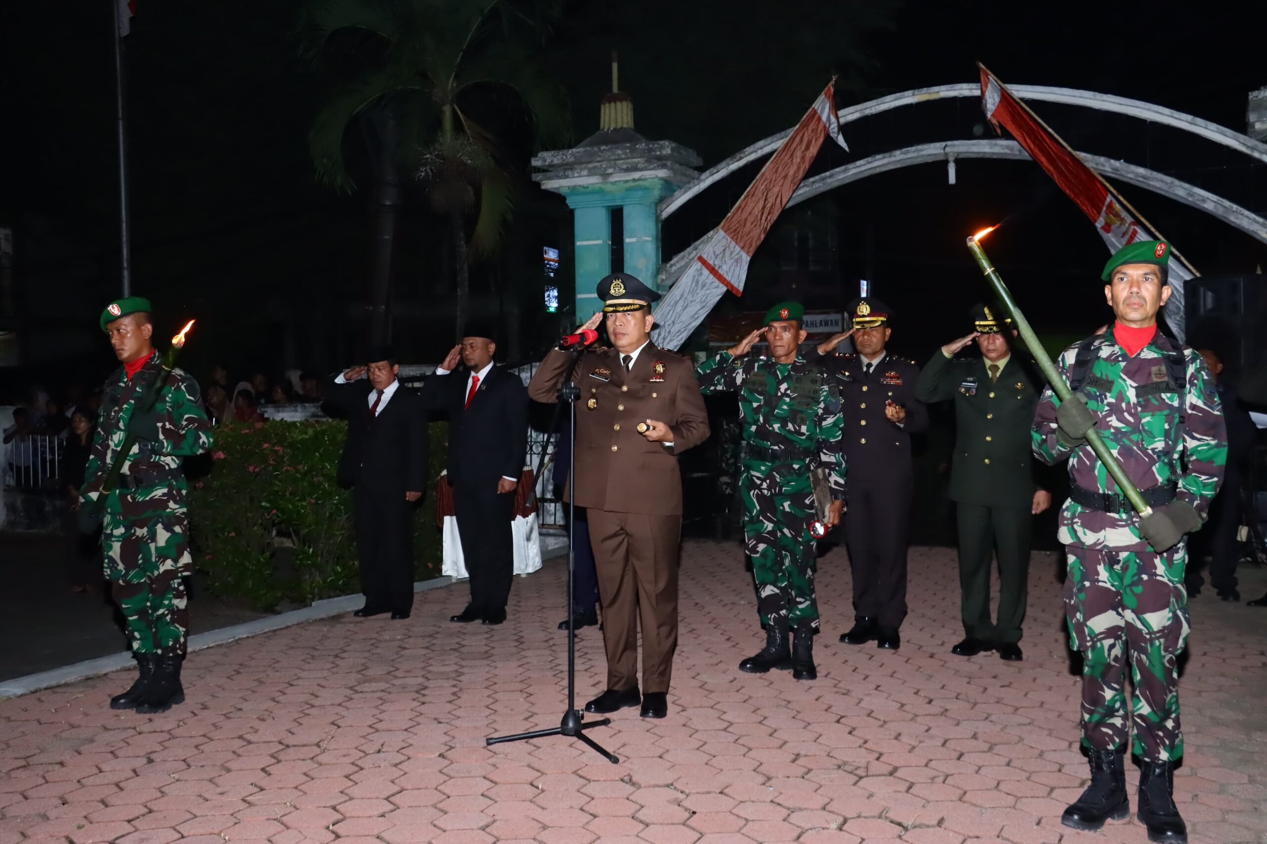 Kapolres Tebing Tinggi Hadiri Apel Kehormatan dan Renungan Suci Peringatan HUT RI ke 80