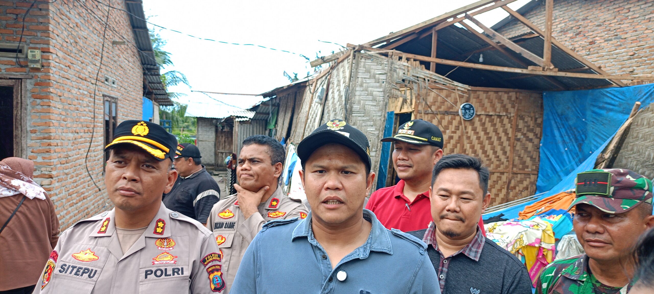 Wabup Sergai Instruksikan Kades Pematang Guntung, Rumah Sri Sundari Korban Puting Beliung Jadi Prioritas Perbaikan