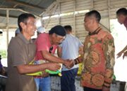 Bupati Serdang Bedagai Salurkan Bantuan Beras ke Pengemudi Ojek dan Becak, Ajak Masyarakat Jaga Kondusivitas