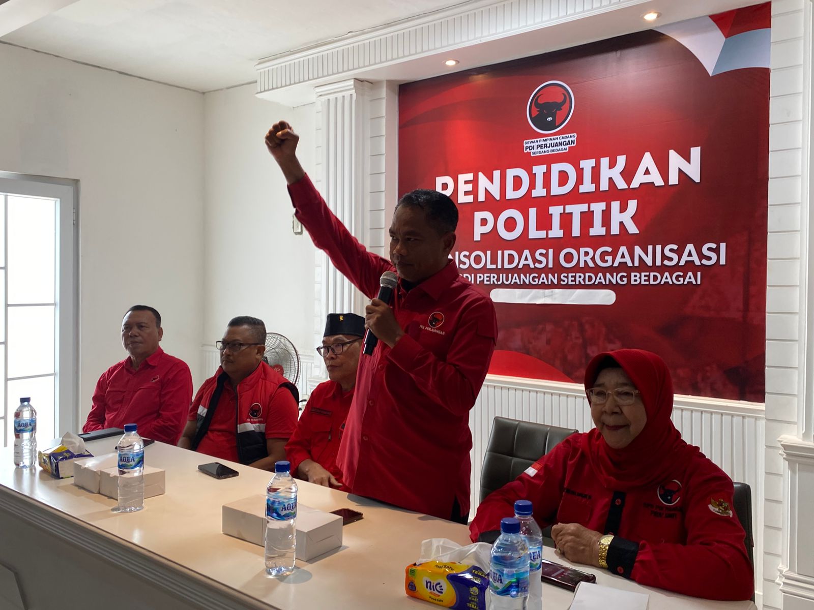 Ketua DPC PDI-P Sergai Darma Wijaya: Kader PDI Perjuangan Harus Turun ke Rakyat, Bukan Hanya di Atas Panggung!