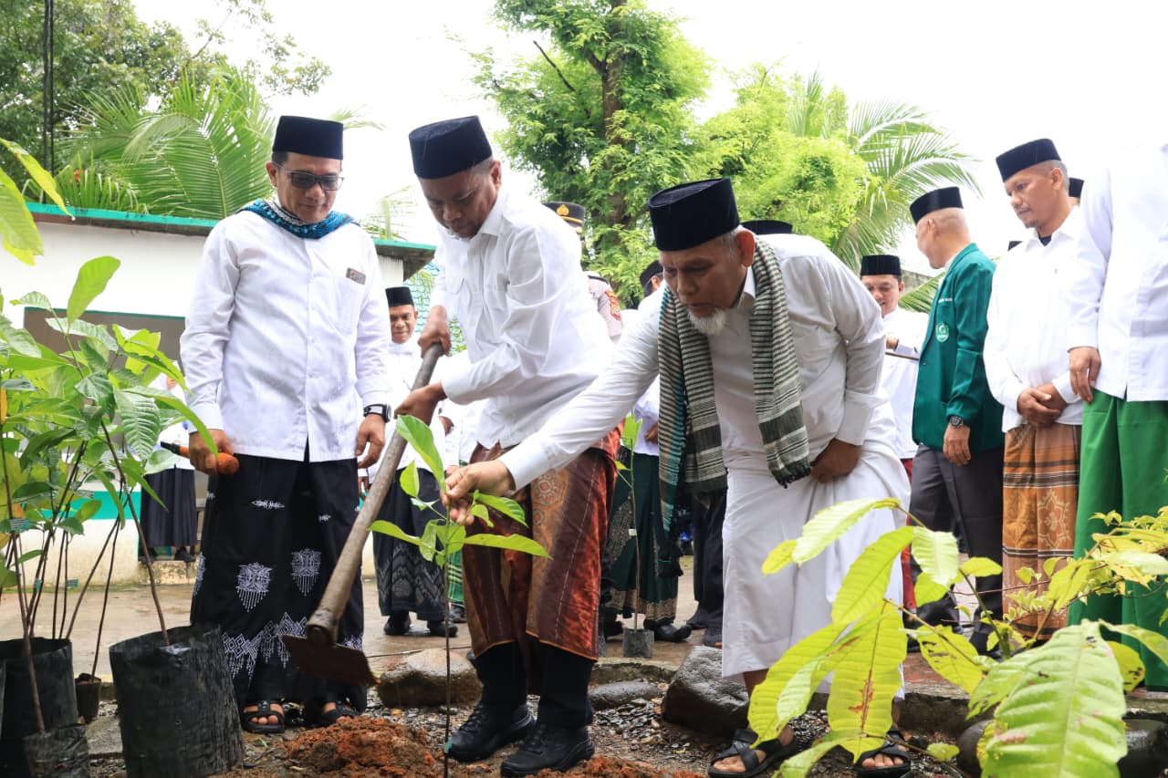 Peringati Hari Santri Nasional Tahun 2025, Bupati Sergai Ajak Santri Mengawal Indonesia Menuju Peradaban Dunia