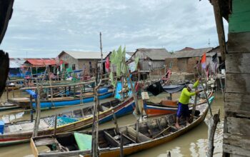 Diterjang Badai di Laut Sergai: Empat Selamat, Satu Nelayan Meninggal, Satu Masih Hilang.
