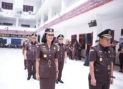 Amriyata Resmi Jabat Kajari Sergai, Rufina Ginting Dipromosikan ke Kejati Bangka Belitung. Amriyata Resmi Jabat Kajari Sergai, Rufina Ginting Dipromosikan ke Kejati Bangka Belitung.