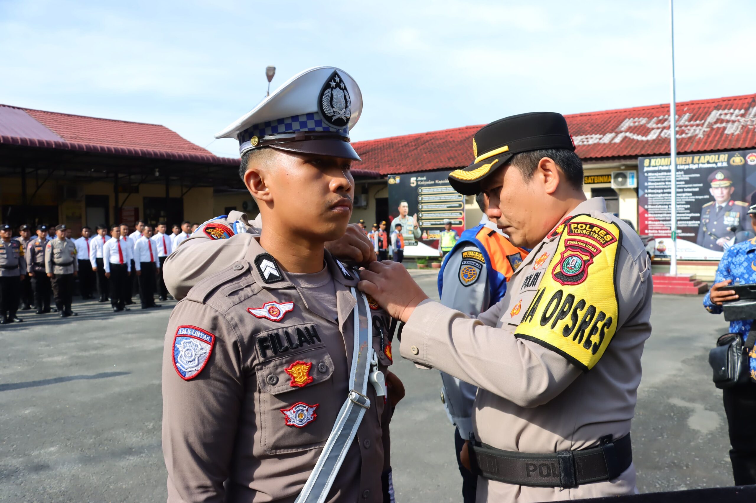 Wakapolres Tebing Tinggi Pimpin Apel Ops Zebra Toba 2025, Wujudkan Kamseltibcar Lantas Aman dan Selamat