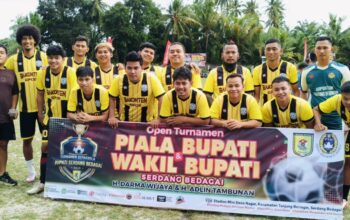BAKONTEN EPCE Meriahkan Pembukaan Turnamen Piala Bupati dan Wakil Bupati Sergai 2025. BAKONTEN EPCE Meriahkan Pembukaan Turnamen Piala Bupati dan Wakil Bupati Sergai 2025.