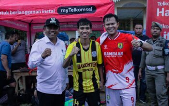 Billy Sabet Pemain Terbaik di Laga Eksibisi, Dapat Bonus dari Bupati Sergai. Billy Sabet Pemain Terbaik di Laga Eksibisi, Dapat Bonus dari Bupati Sergai.