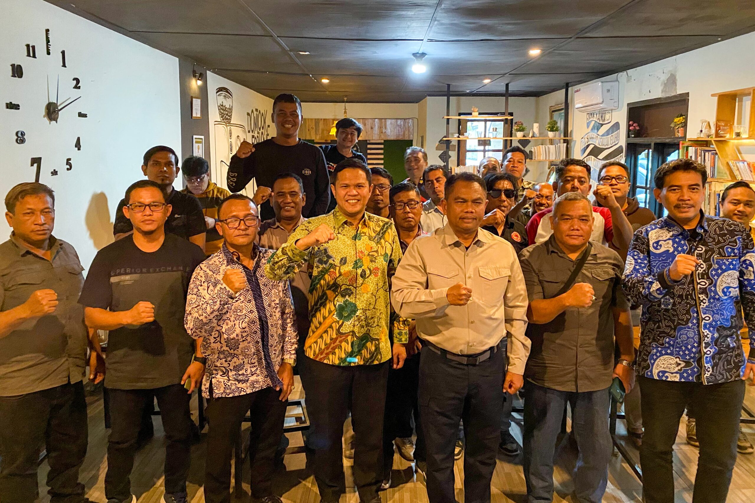 Bupati Sergai Ngopi Bareng Wartawan, Ajak Bersinergi Bangun Daerah.