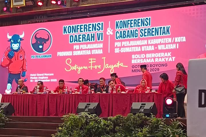 Dipercayakan Kembali, Iman Irdian Saragih Sebagai Ketua DPC PDIP Tebing Tinggi 2025-2030
