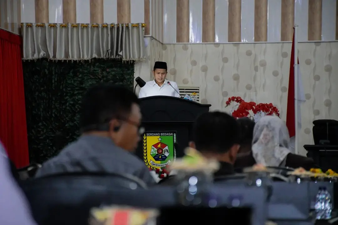 Paripurna Sahkan R-APBD 2026, Wabup Adlin Tambunan Wakili Bupati: “Ini Landasan Kita Menata 2026”.