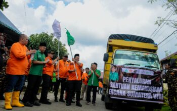 Ansor Salurkan Bantuan Rp1,5 Miliar untuk Korban Banjir di Sumut, Aceh dan Sumbar. Ansor Salurkan Bantuan Rp1,5 Miliar untuk Korban Banjir di Sumut, Aceh dan Sumbar.