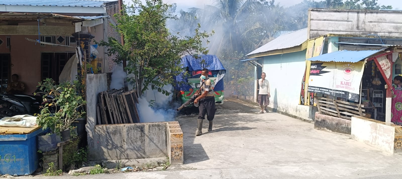 Dinkes Sergai Fogging Delapan Desa Pasca Banjir, Antisipasi Wabah DBD.