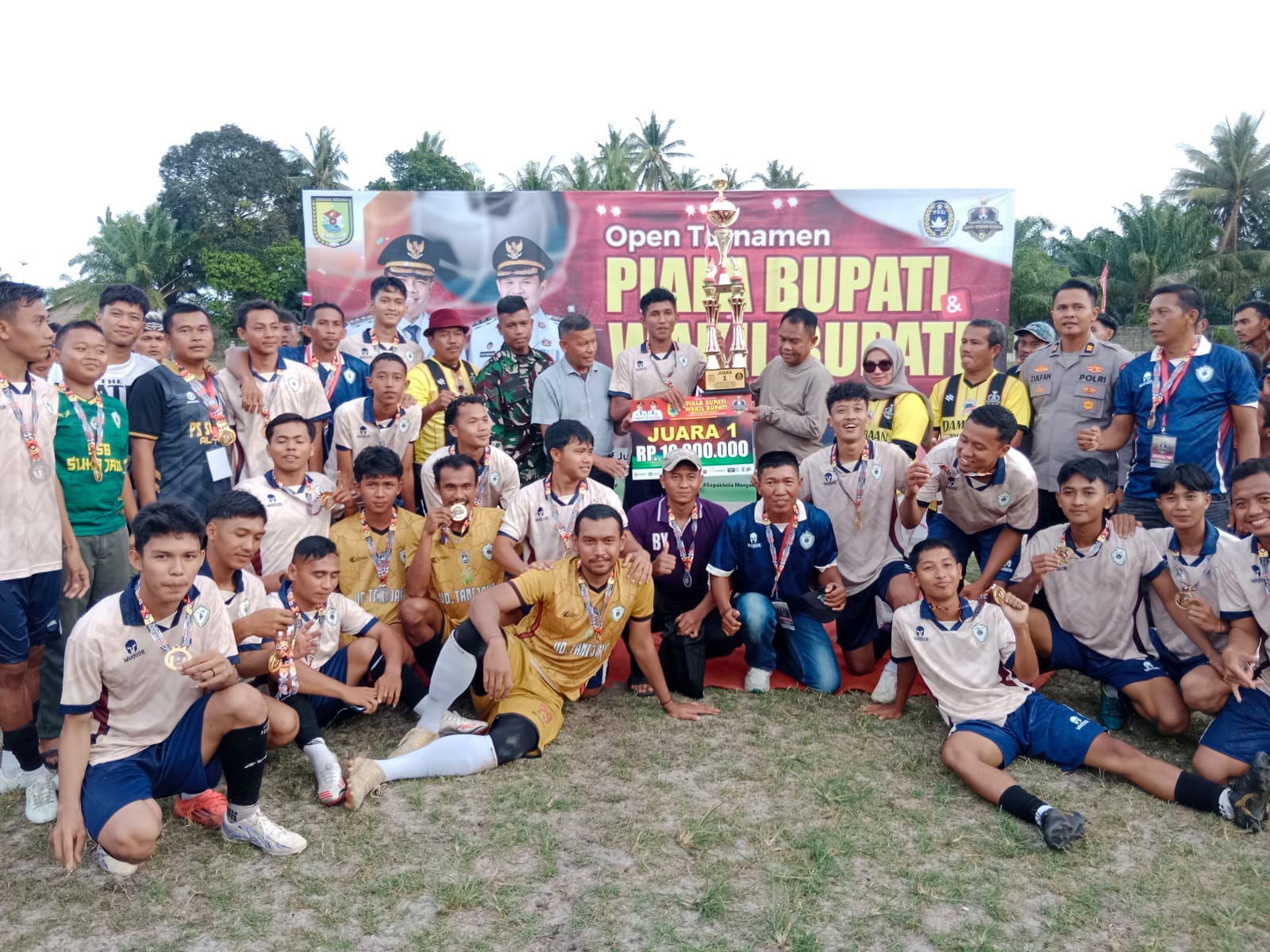 Taklukkan Bina Yudha 3-1, PS Sukajadi Angkat Piala Bupati dan Wabup Sergai 2025.