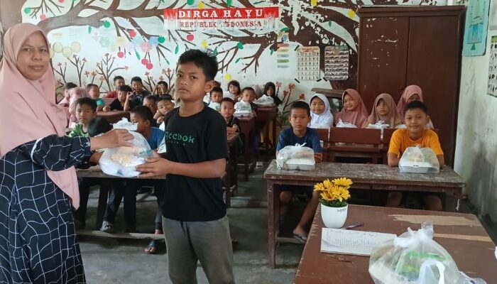 Kepala SPPG Teluk Mengkudu: Tidak Ada Penyimpangan, MBG Disalurkan Sudah Sesuai Juknis BGN.