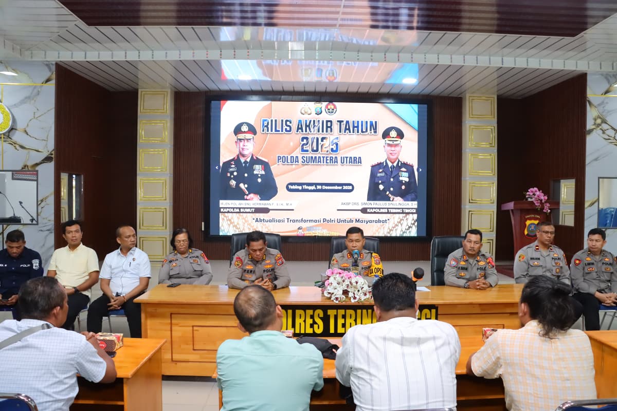 Press Release Akhir Tahun, Kapolres Tebing Tinggi Paparkan Penanganan Kasus dan Giat Sepanjang 2025