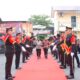 Pedang Pora dan Pengalungan Bunga Warnai Pisah Sambut Kapolres Tebing Tinggi