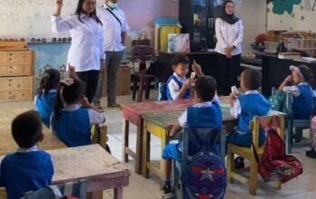 Peringati Hari Gizi Nasional, SPPG Desa Nagur Gelar Edukasi Gizi di Sejumlah Sekolah.