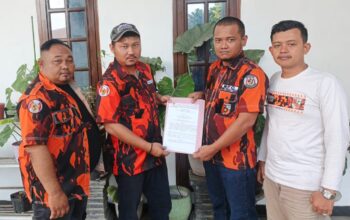 MPC Pemuda Pancasila Sergai Serahkan SK Caretaker PAC Bandar Khalifah.