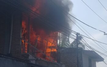 Ruko Dua Lantai di Tanjung Beringin Sergai Terbakar, Kerugian Ditaksir Puluhan Juta.